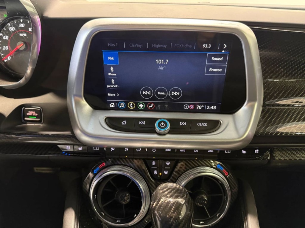 2021 Chevrolet Camaro Image 17