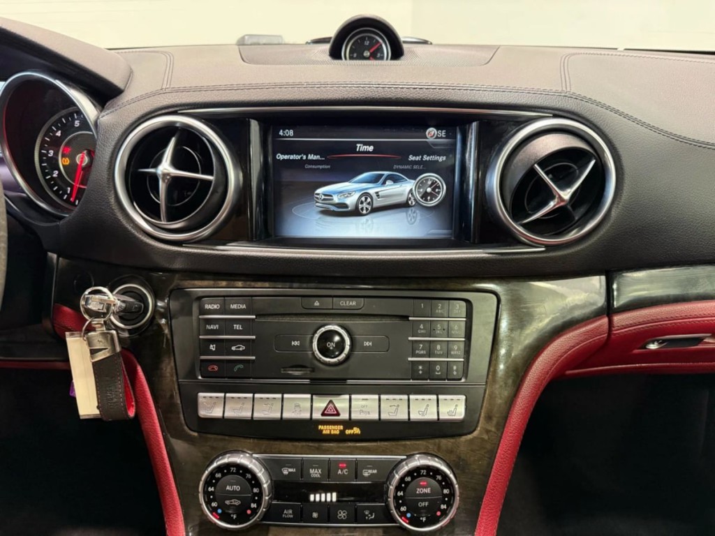 2019 Mercedes-Benz SL-Class Image 25