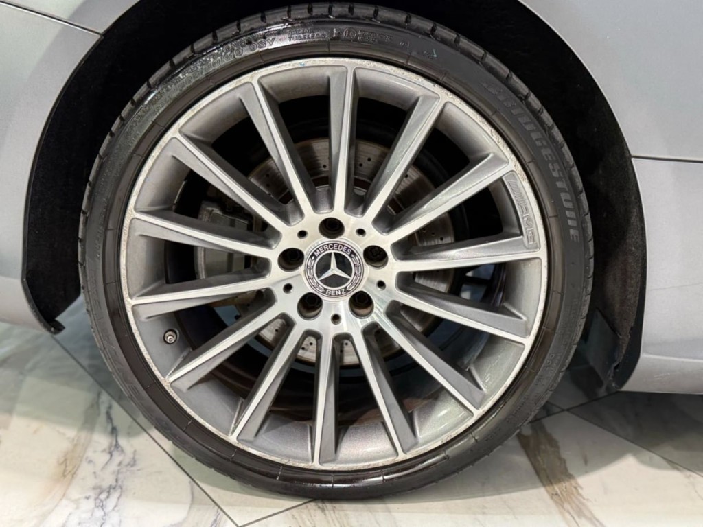 2019 Mercedes-Benz SL-Class Image 32