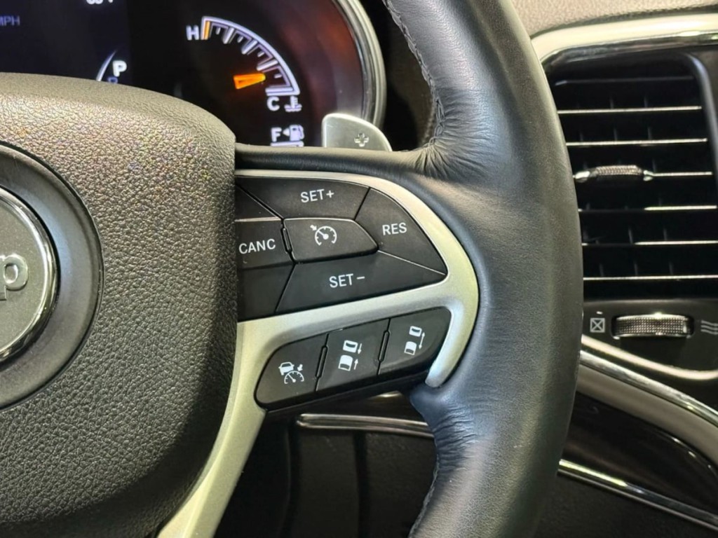 2015 Jeep Grand Cherokee Image 18