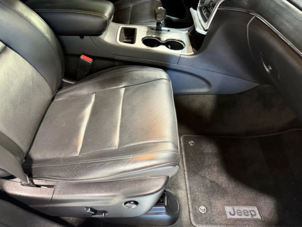 2015 Jeep Grand Cherokee Image 31