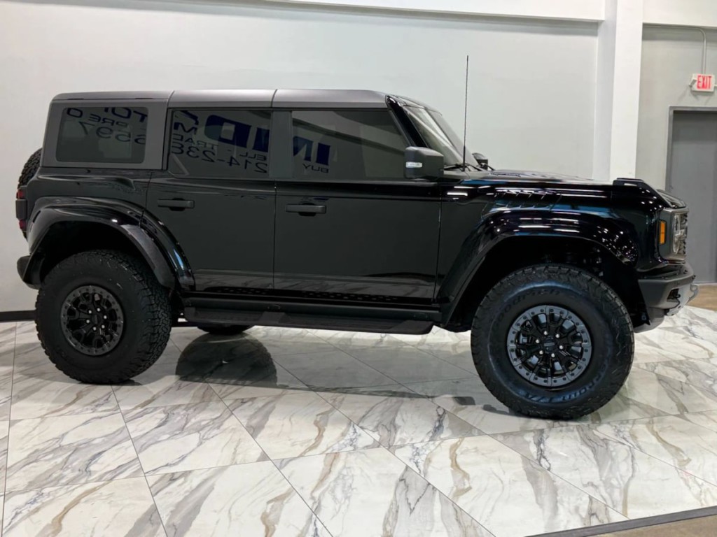 2024 Ford Bronco Image 6