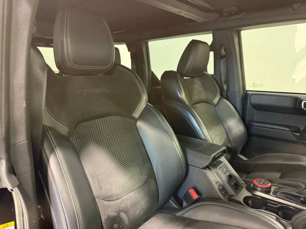 2024 Ford Bronco Image 31