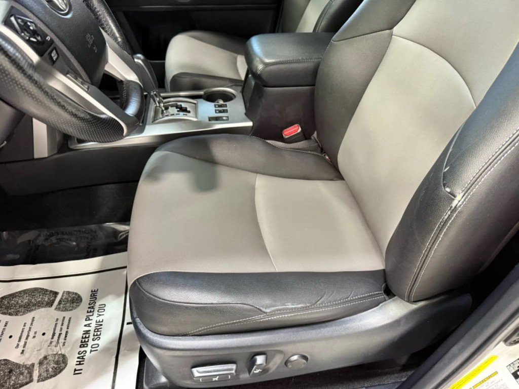 2014 Toyota 4Runner Image 22