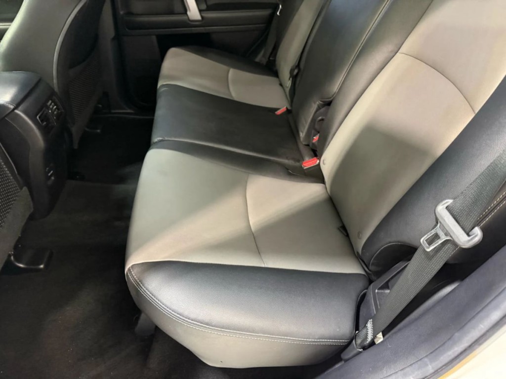 2014 Toyota 4Runner Image 24