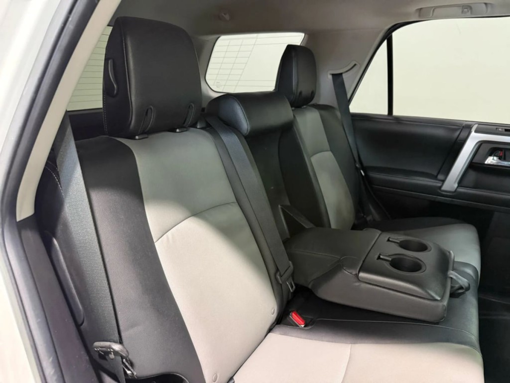 2014 Toyota 4Runner Image 29