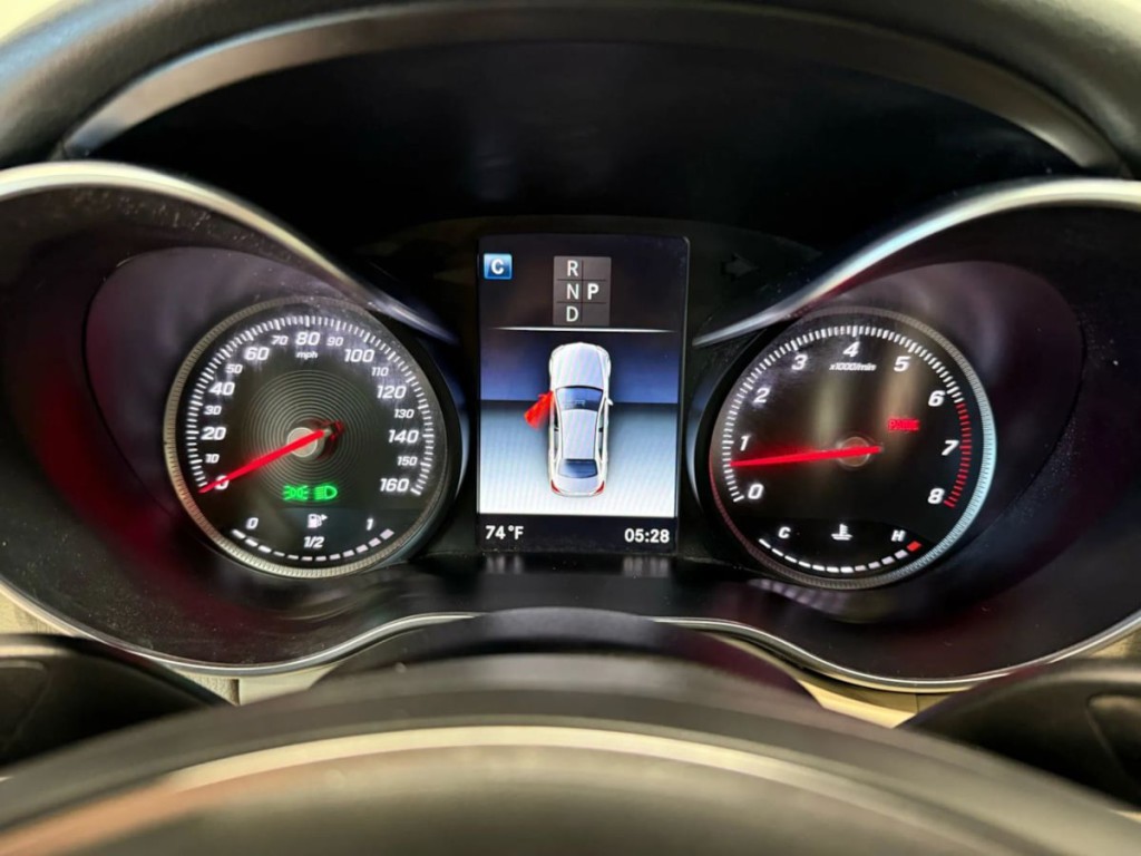 2018 Mercedes-Benz C-Class Image 16