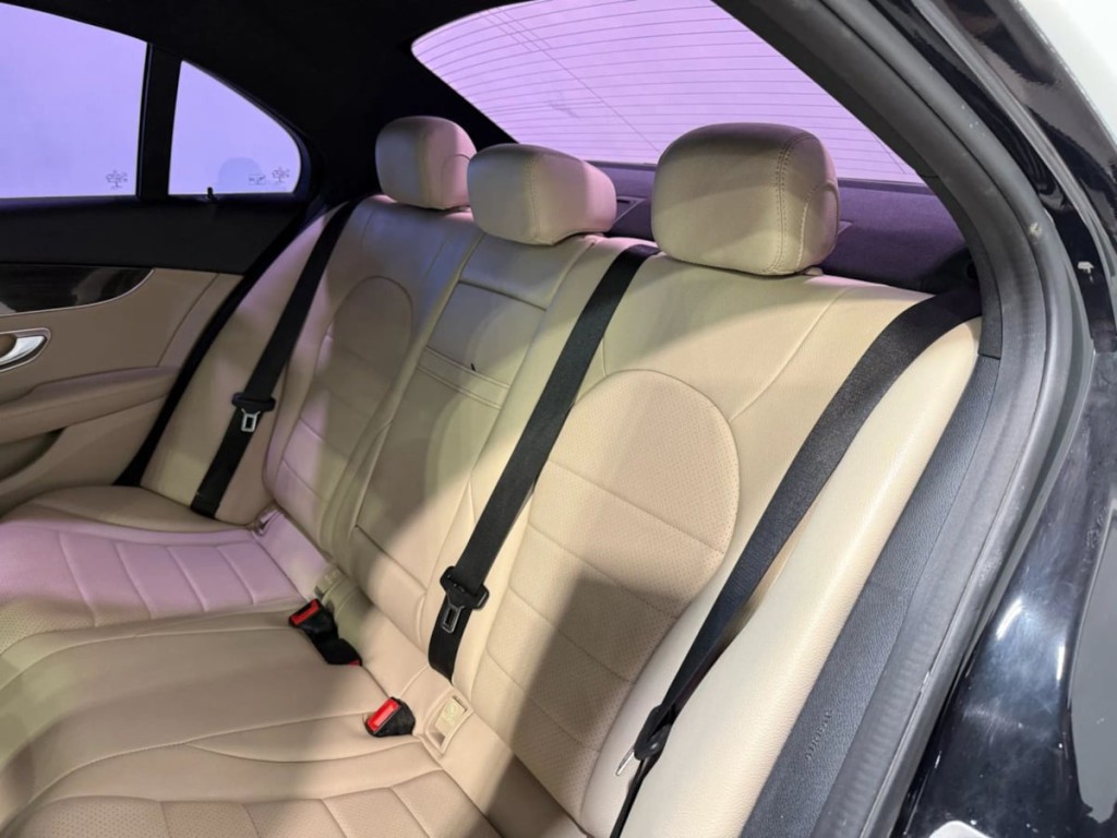 2018 Mercedes-Benz C-Class Image 22