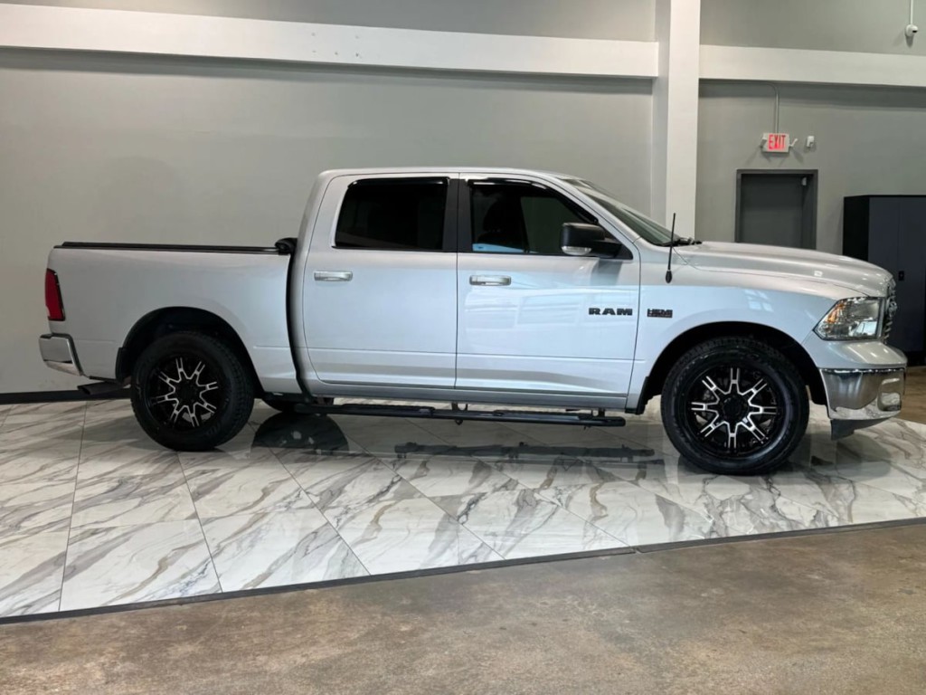 2019 RAM 1500 Image 6