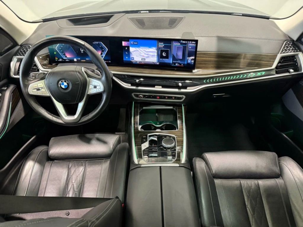 2023 BMW X7 Image 14