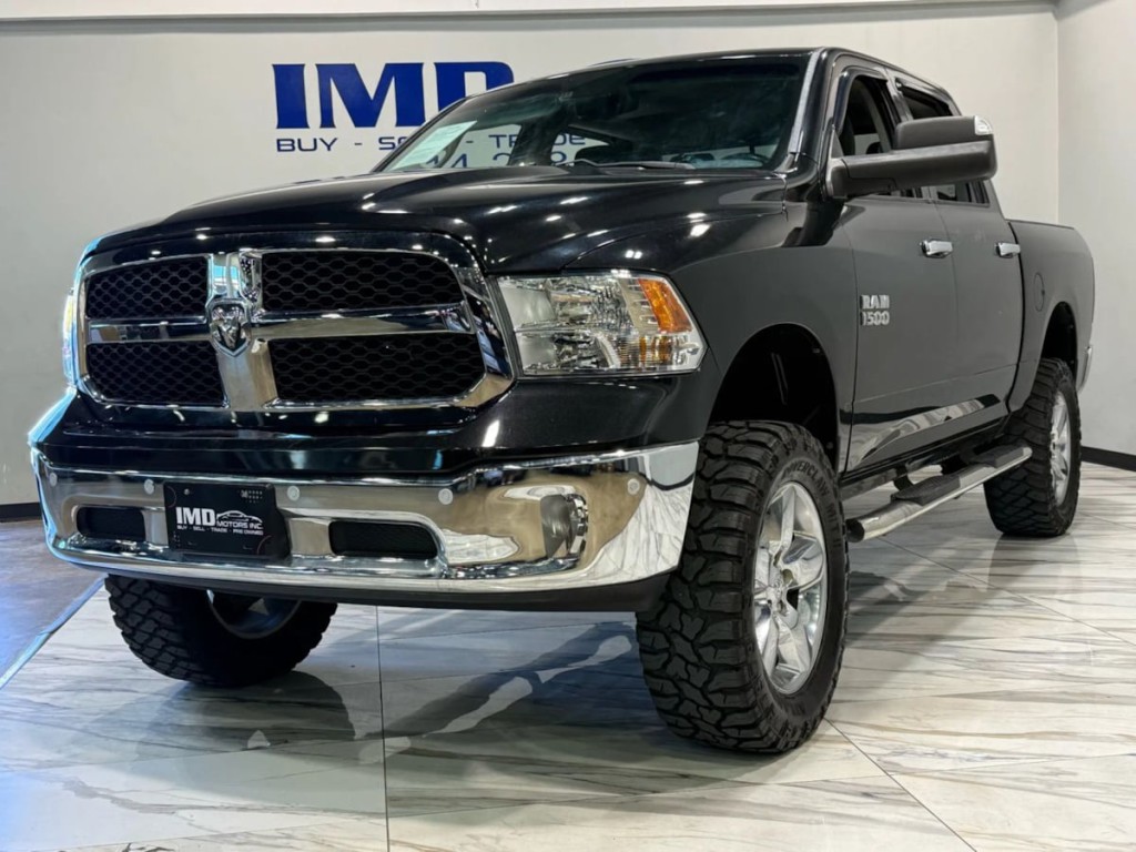 2017 RAM 1500 Image 2