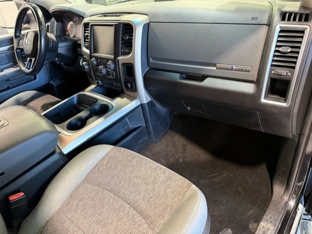 2017 RAM 1500 Image 27