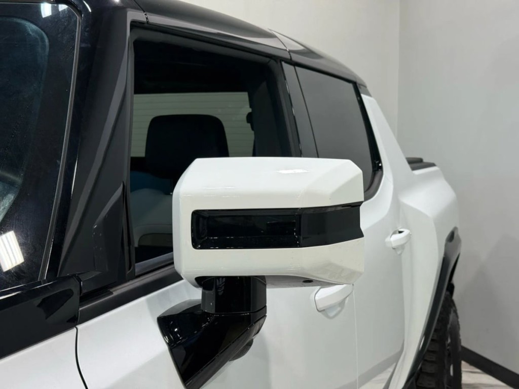 2022 GMC Hummer Ev Image 11