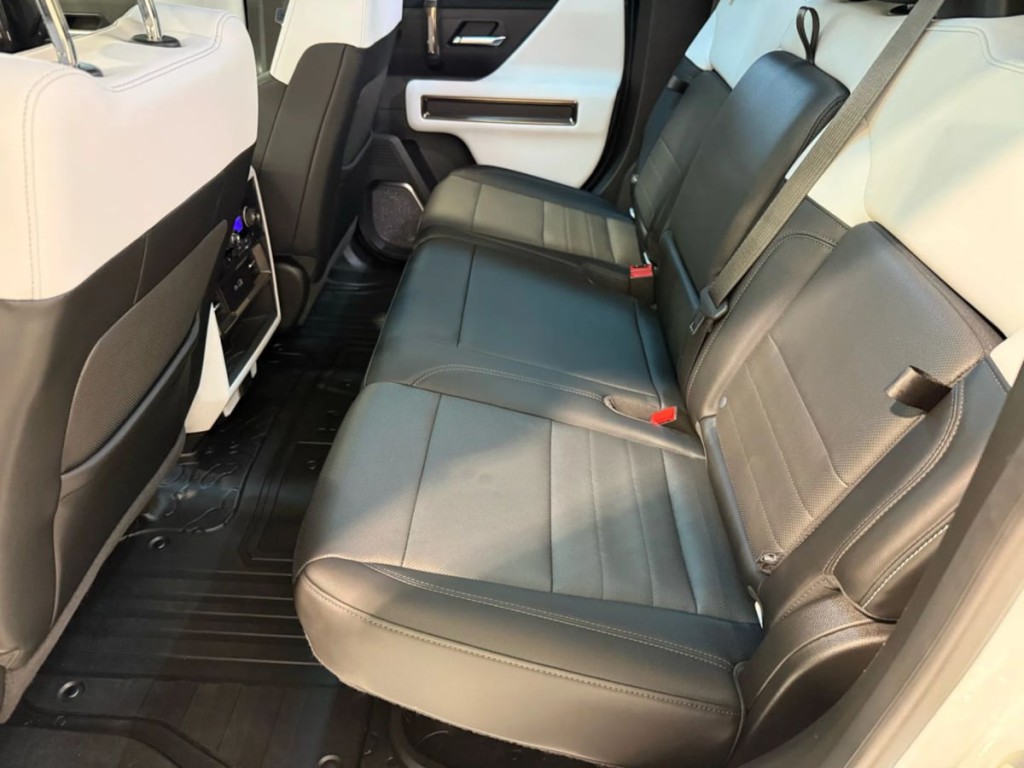 2022 GMC Hummer Ev Image 28