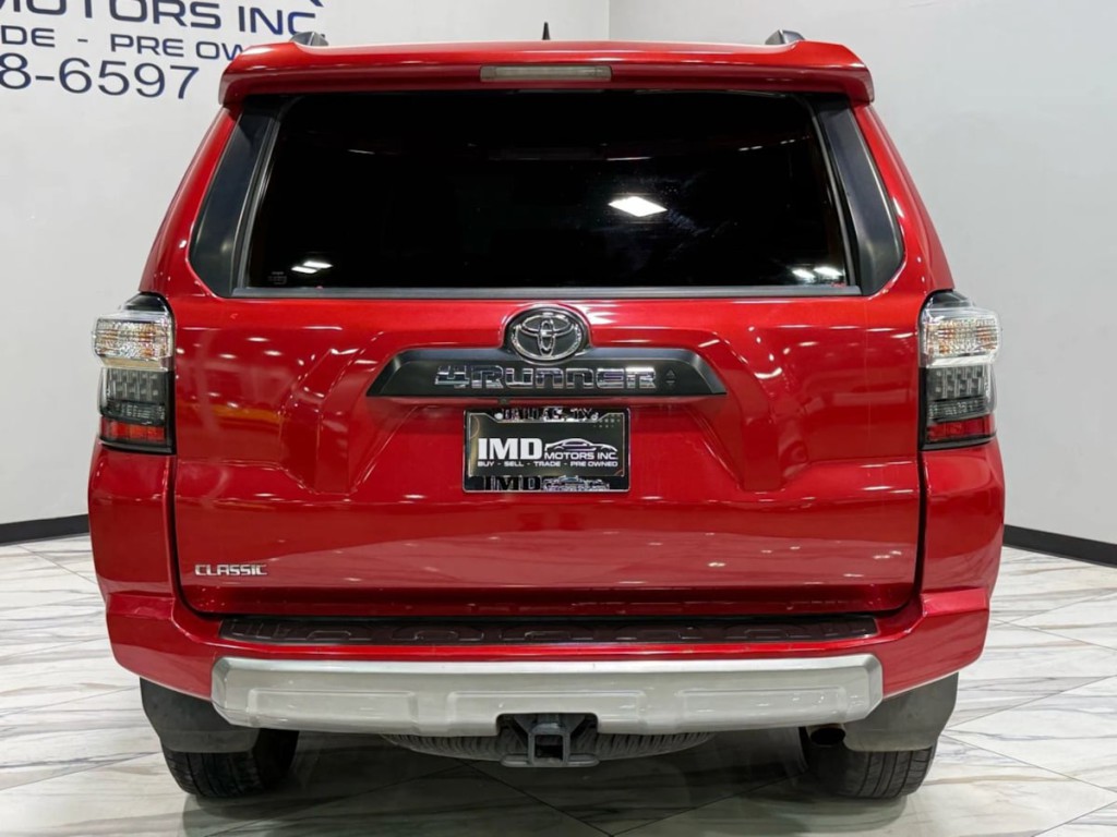 2020 Toyota 4Runner Image 8