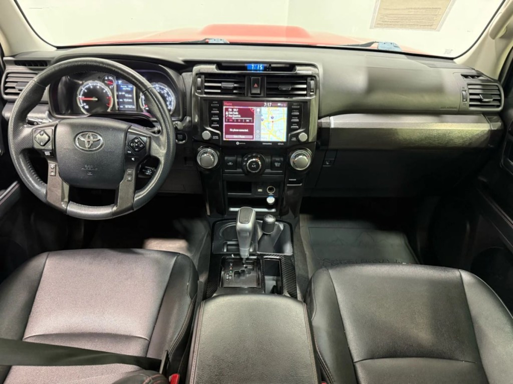 2020 Toyota 4Runner Image 15