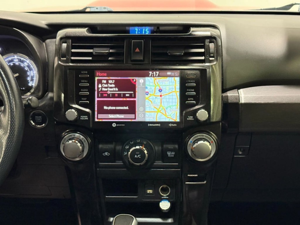 2020 Toyota 4Runner Image 21