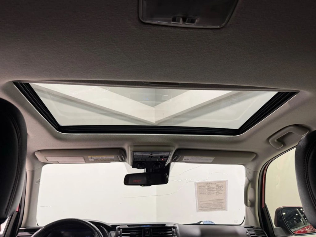 2020 Toyota 4Runner Image 24