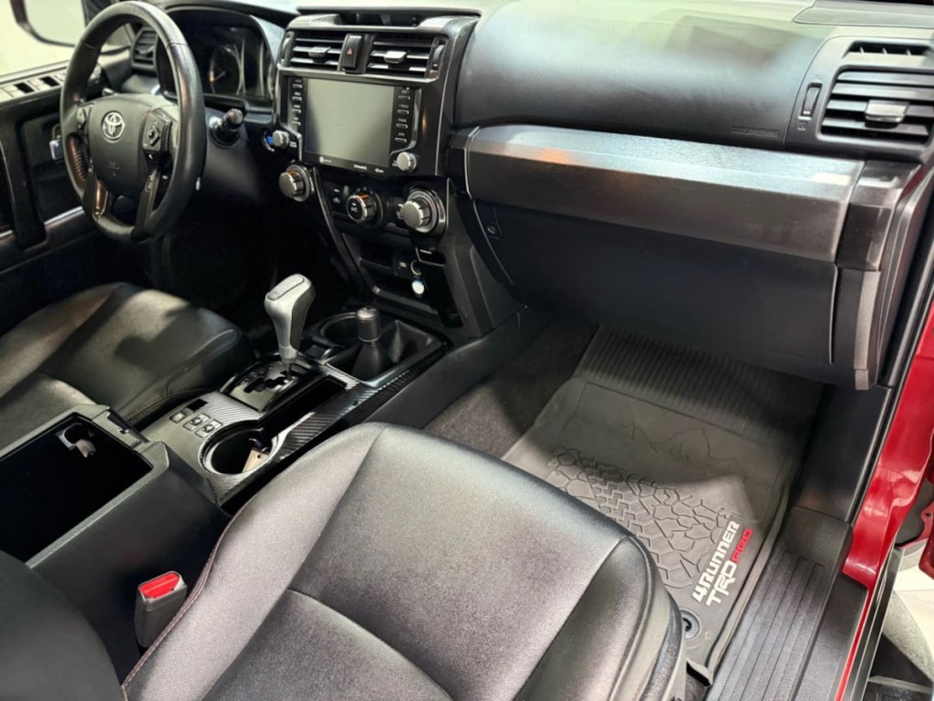 2020 Toyota 4Runner Image 30