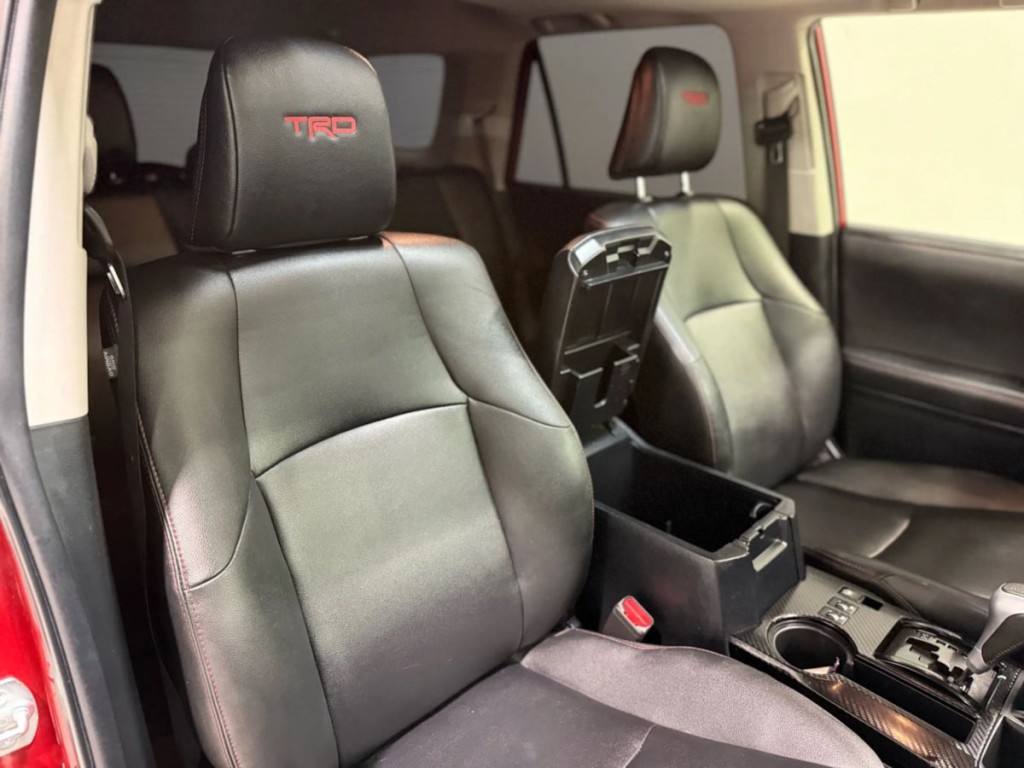 2020 Toyota 4Runner Image 31