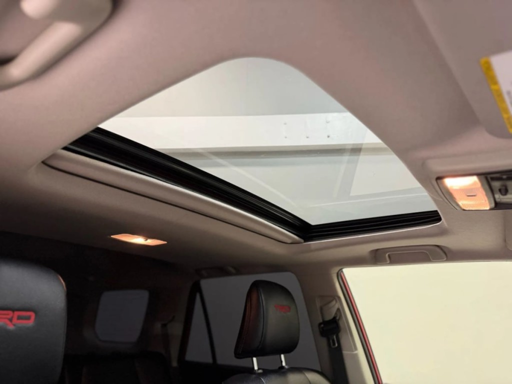 2020 Toyota 4Runner Image 33