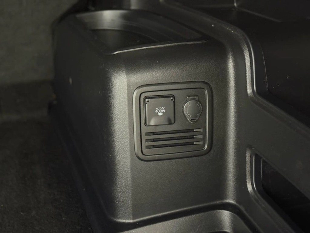 2020 Toyota 4Runner Image 37