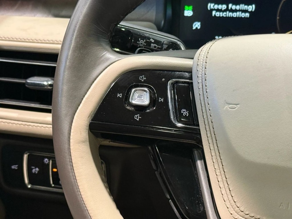 2022 Lincoln Aviator Image 17