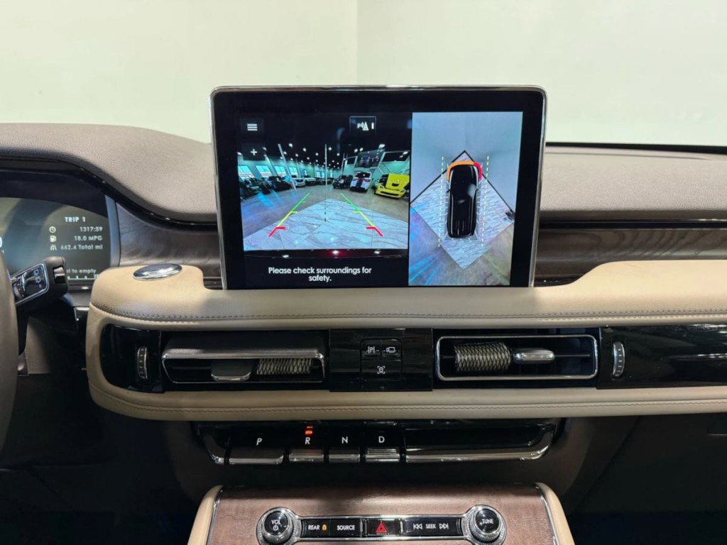 2022 Lincoln Aviator Image 21