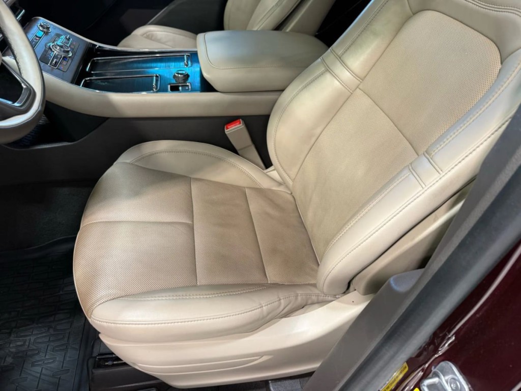 2022 Lincoln Aviator Image 24