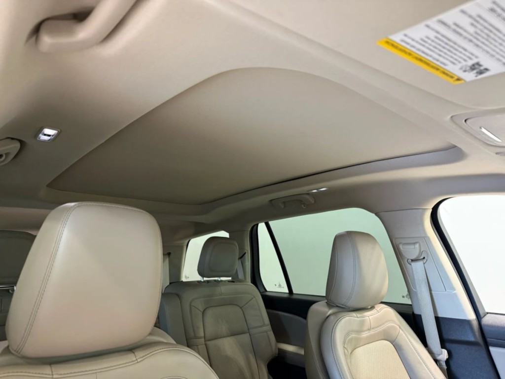 2022 Lincoln Aviator Image 31
