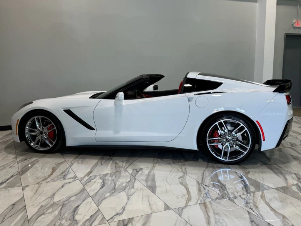 2016 Chevrolet Corvette Image 15