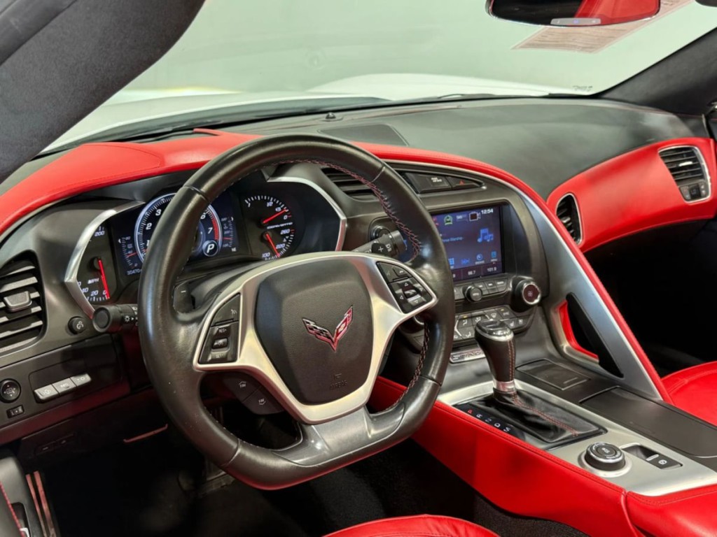 2016 Chevrolet Corvette Image 18