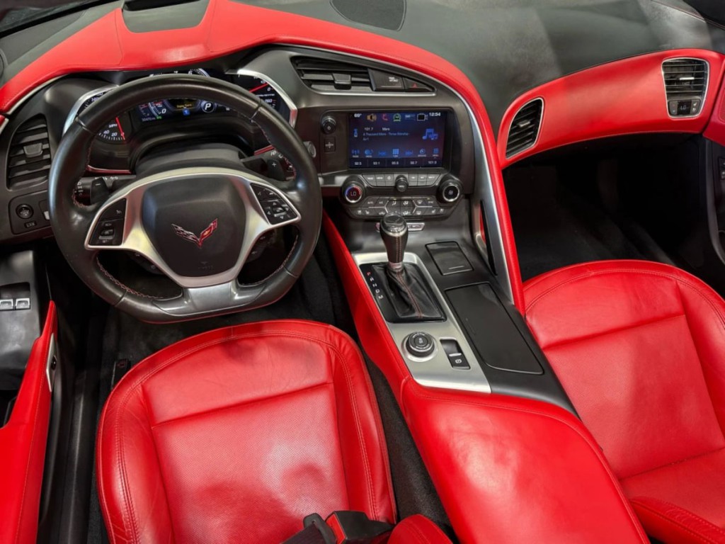 2016 Chevrolet Corvette Image 19