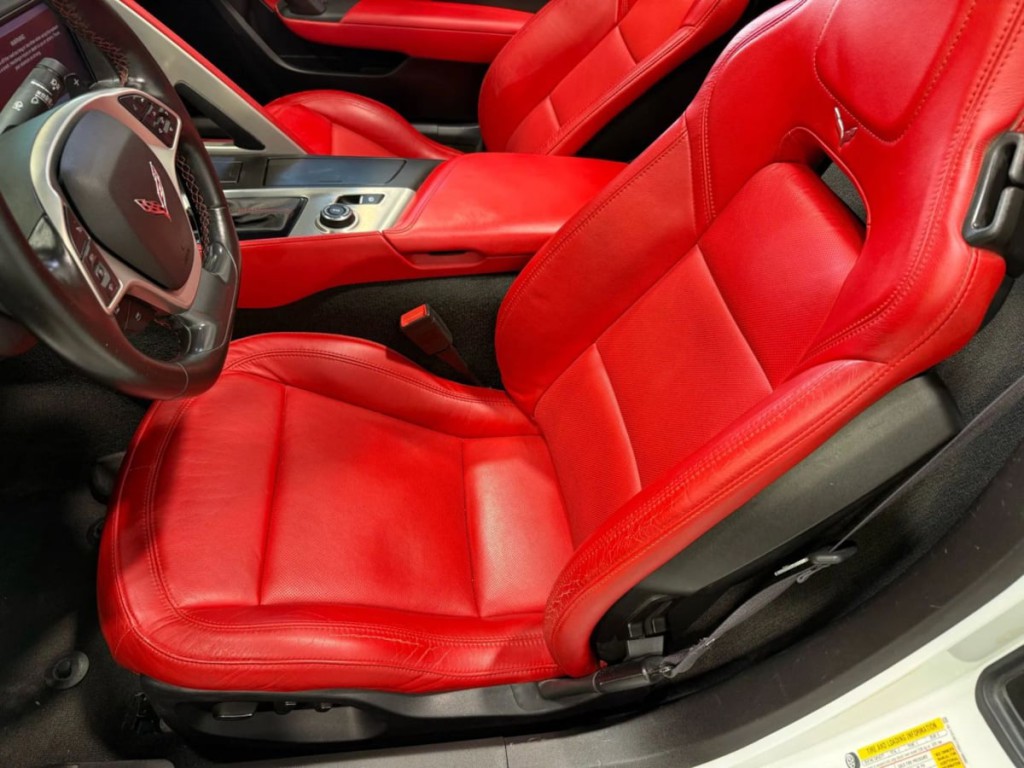 2016 Chevrolet Corvette Image 29