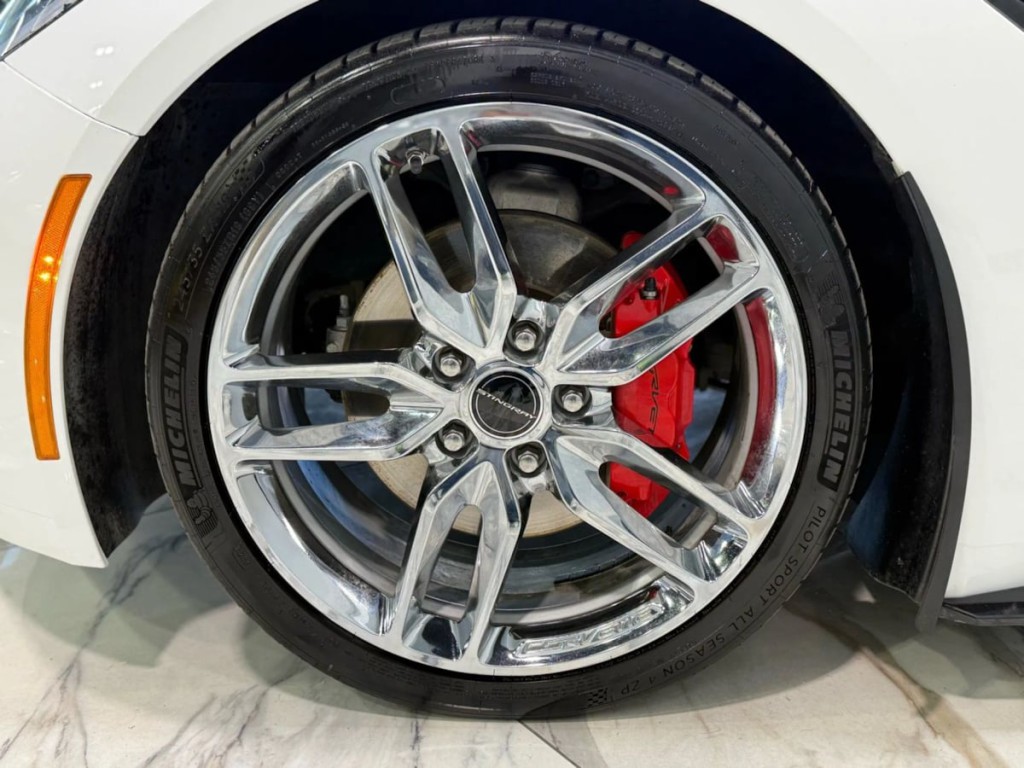 2016 Chevrolet Corvette Image 33