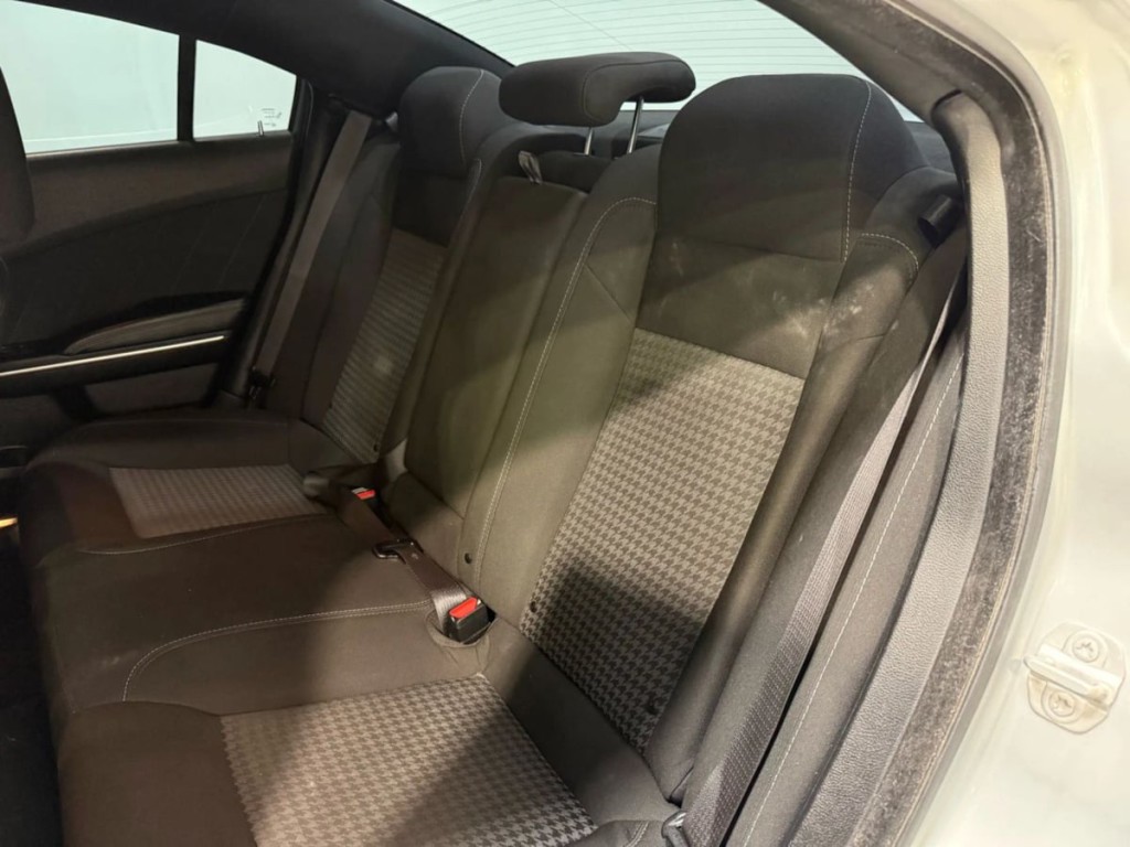 2022 Dodge Charger Image 25