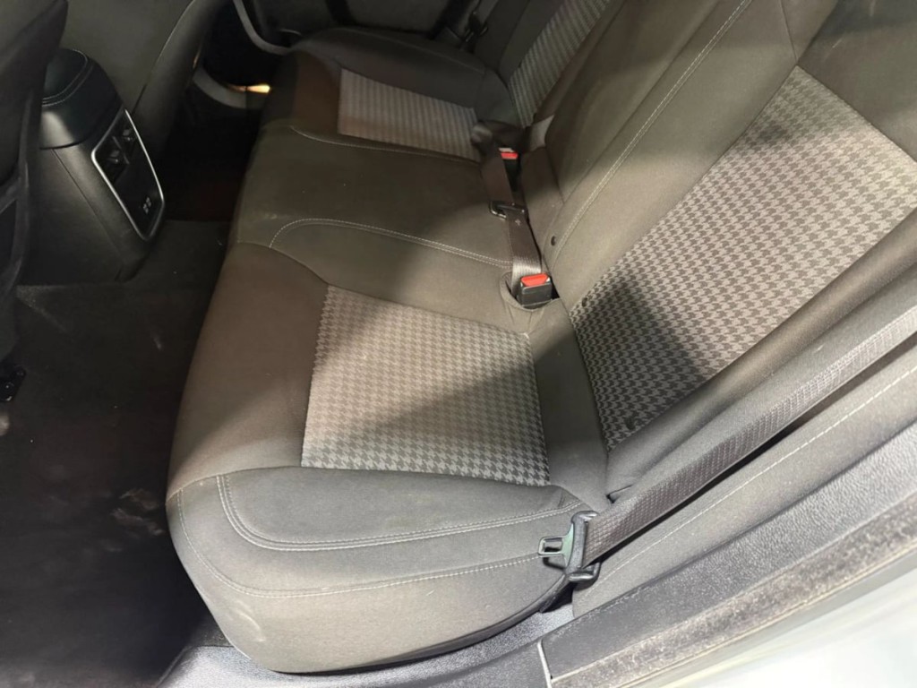 2022 Dodge Charger Image 26