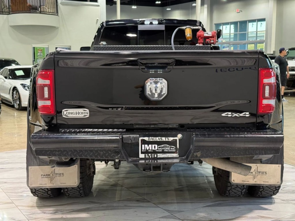 2024 RAM 3500 Image 8