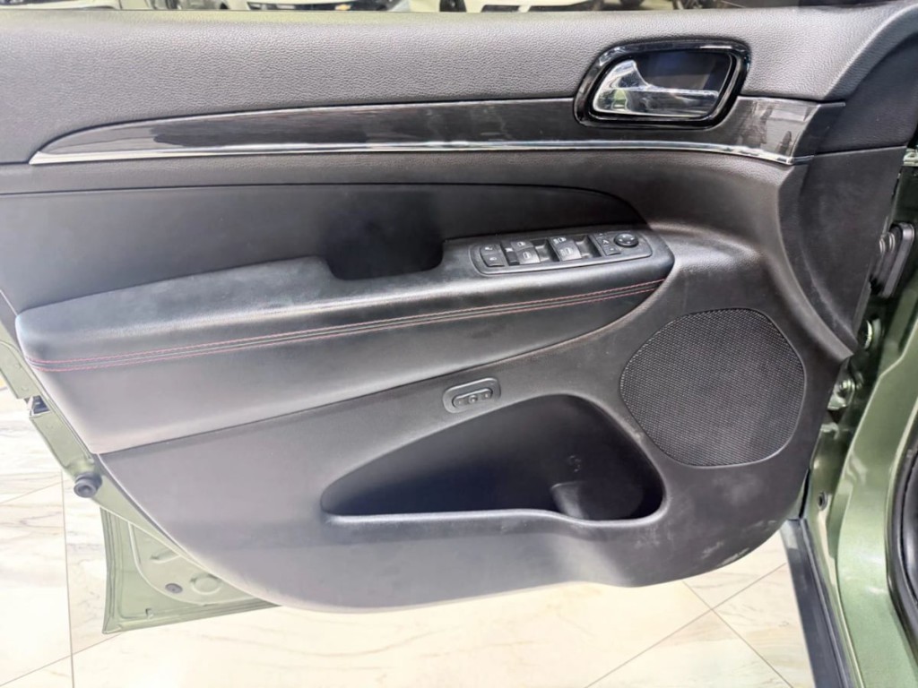 2020 Jeep Grand Cherokee Image 10