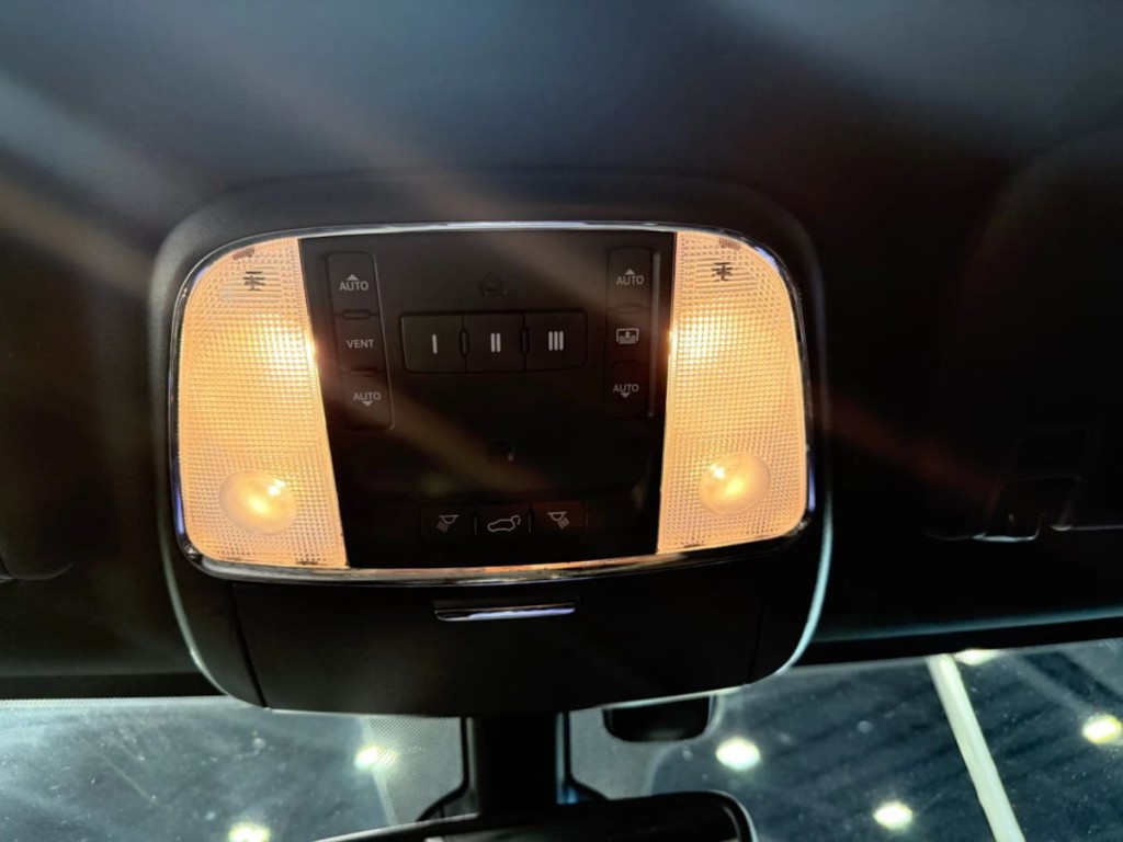 2020 Jeep Grand Cherokee Image 21