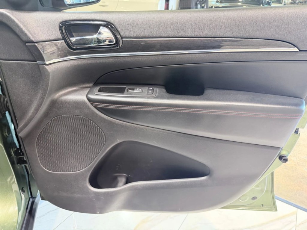 2020 Jeep Grand Cherokee Image 41