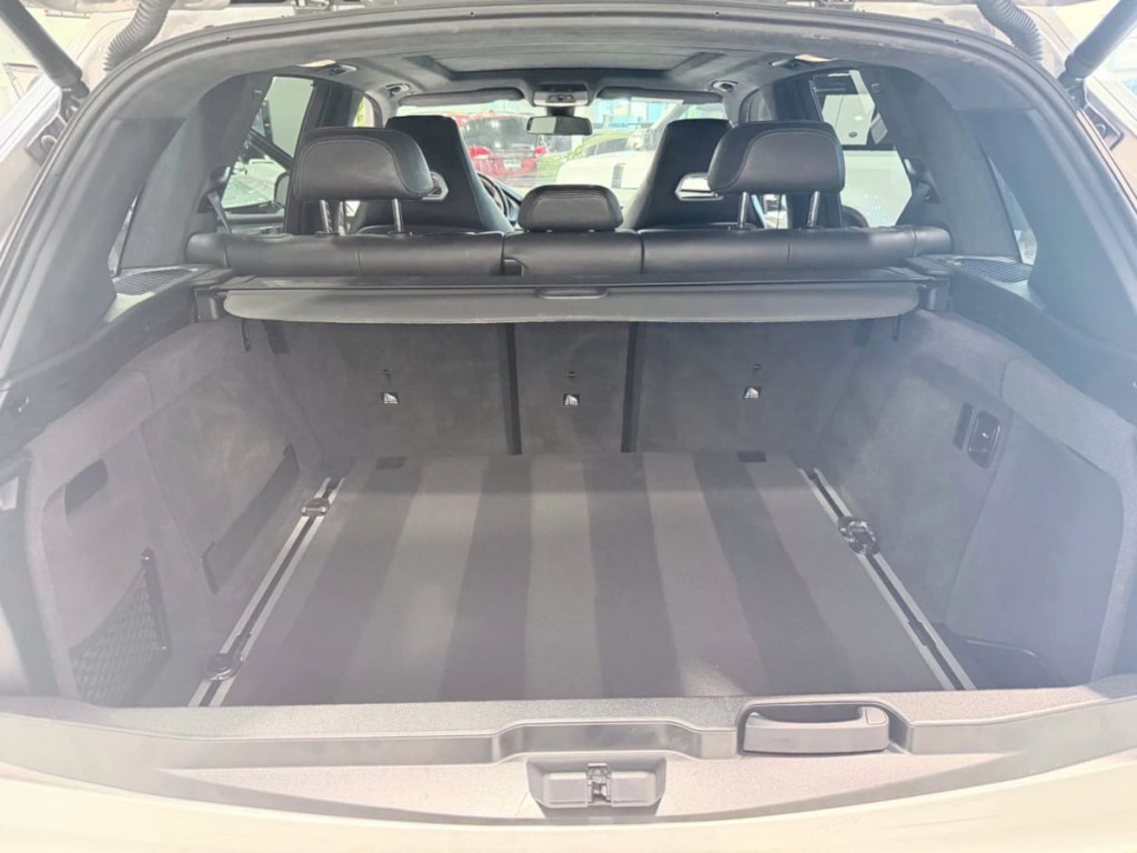 2017 BMW X5 Image 32