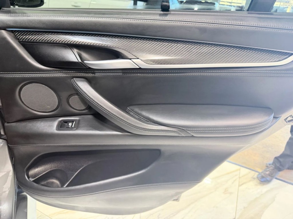 2017 BMW X5 Image 37