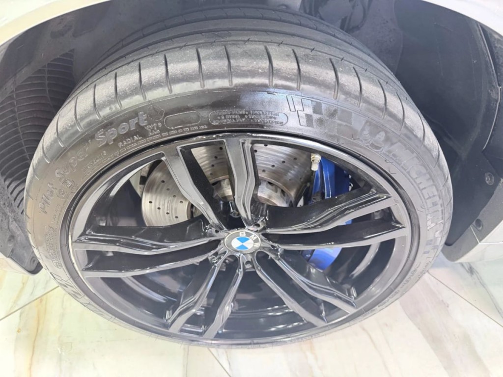 2017 BMW X5 Image 44