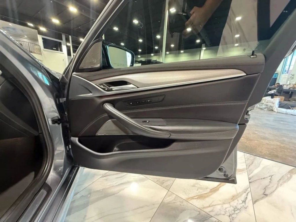 2019 BMW M5 Image 38