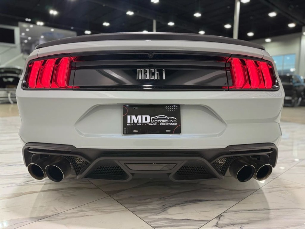 2021 Ford Mustang Image 8