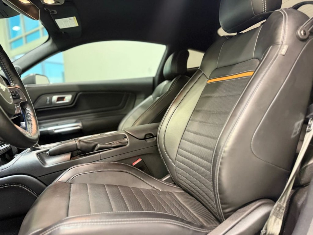 2021 Ford Mustang Image 24