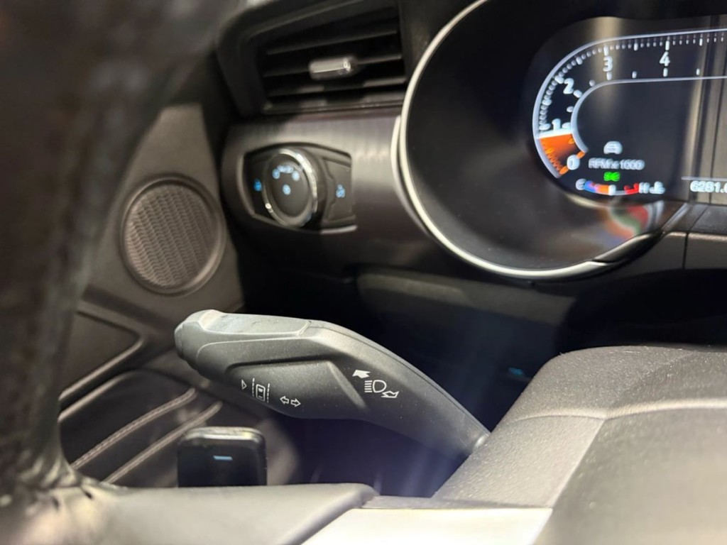 2021 Ford Mustang Image 28