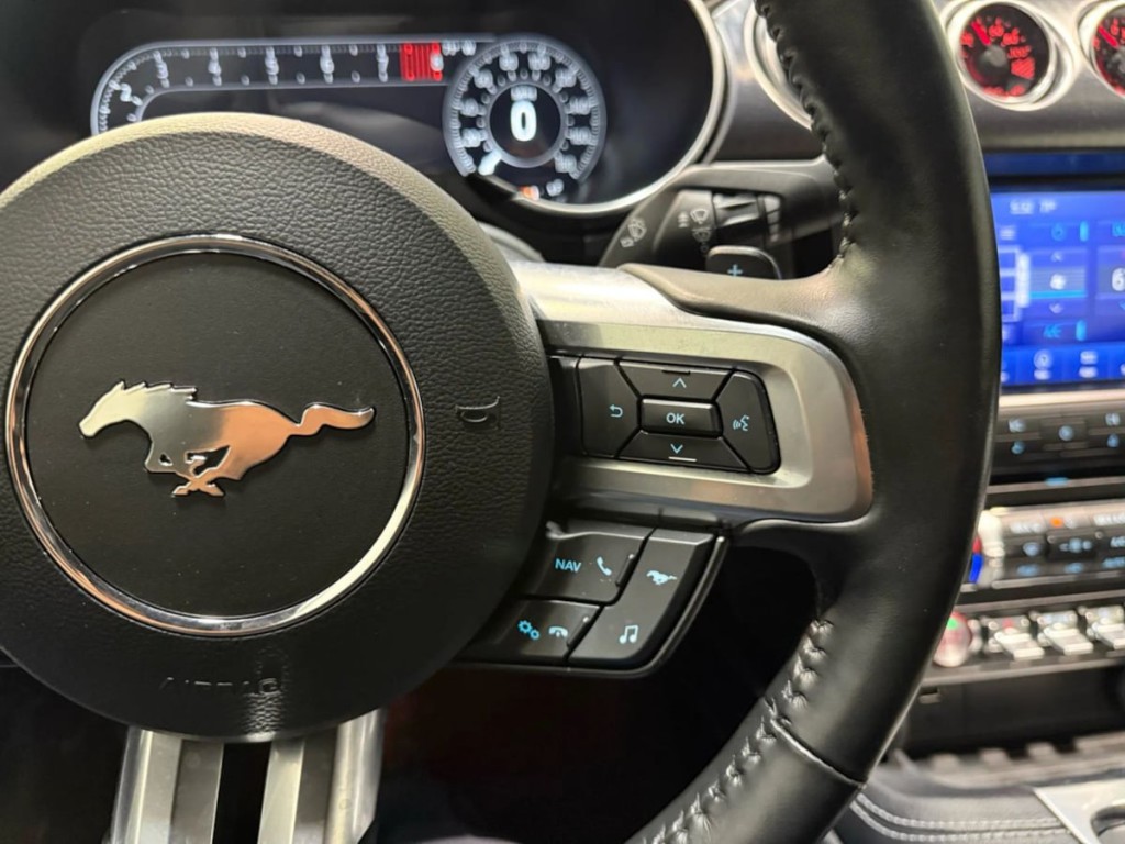 2021 Ford Mustang Image 31