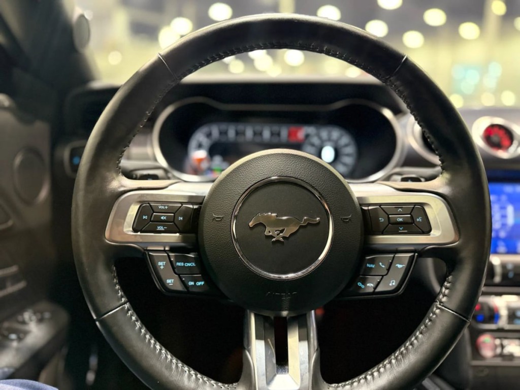 2021 Ford Mustang Image 32